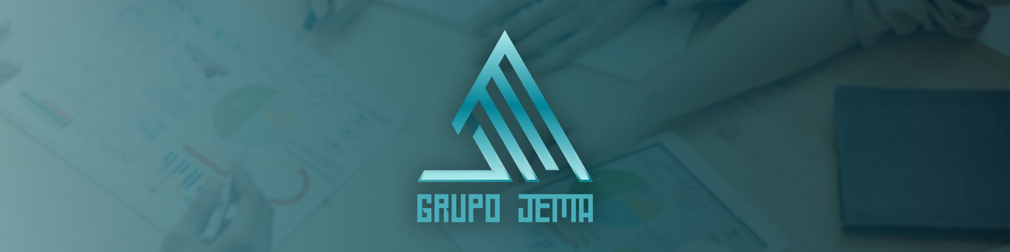 Papeles y manos de personas trabajando sobre una mesa y logo Grupo Jema
